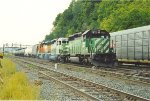 Manifest rolls east